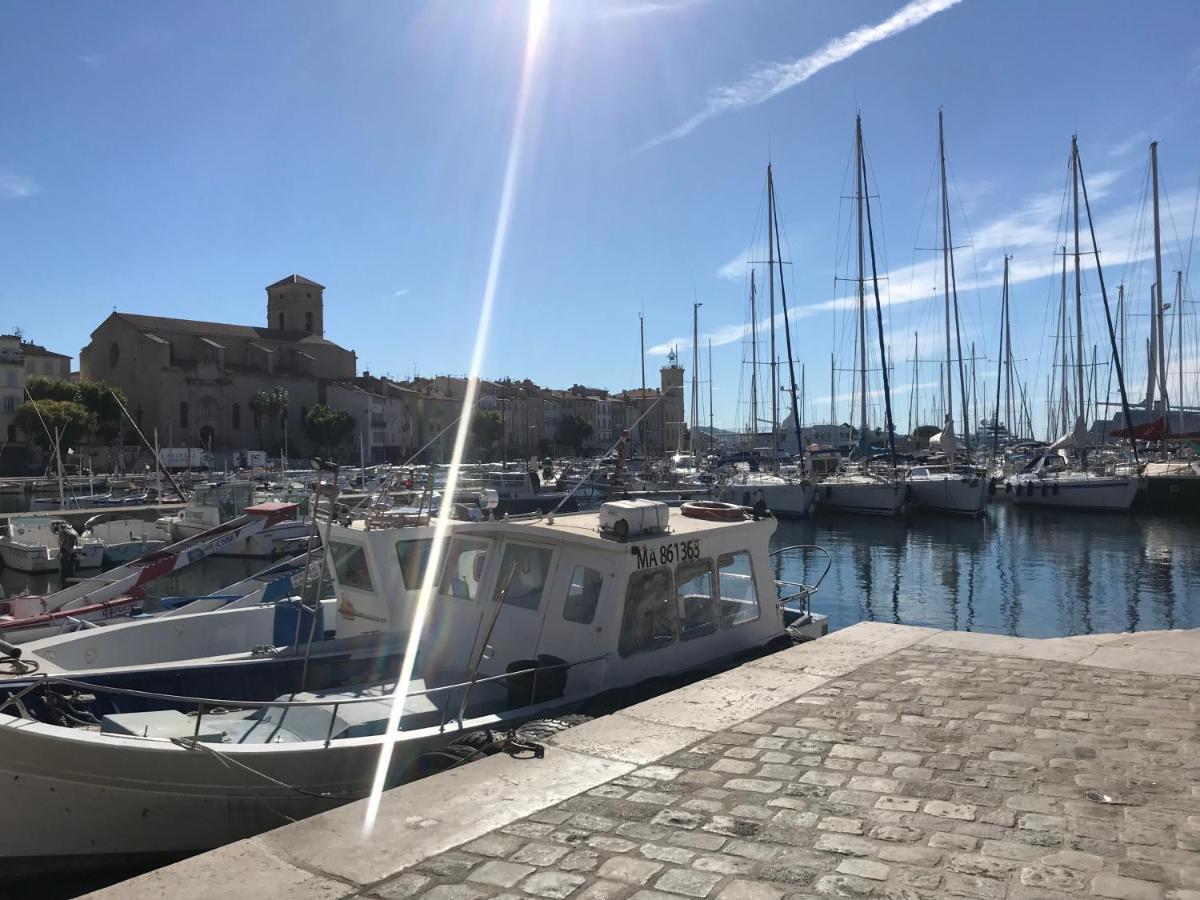 Studios Du Marin Sur Port De Ла-Сьота Экстерьер фото